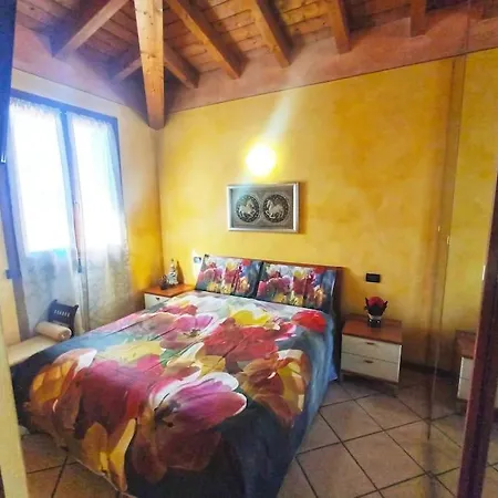 Lejlighed Casa Di Michela A Con Piscina